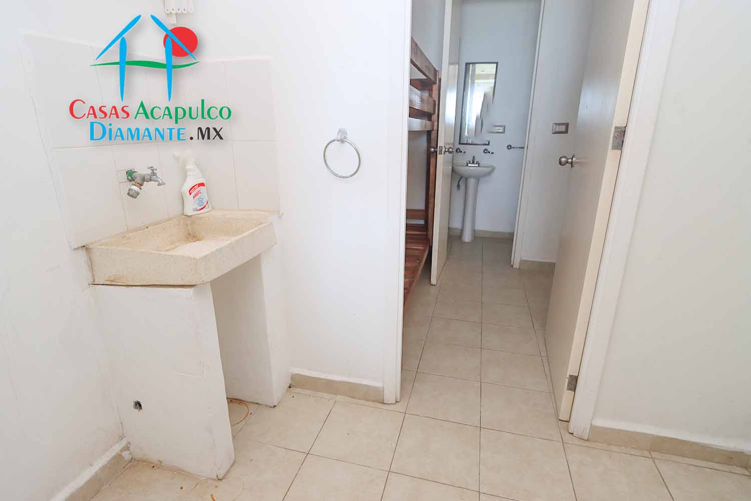 Ocean Front 106 - Lavandería antes de Otis 1